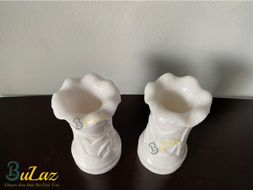 Lọ hoa bằng đá cẩm thạch trắng (30cm)